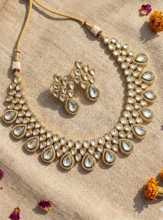 Main display view of the traditional Mishti Premium Kundan Necklace