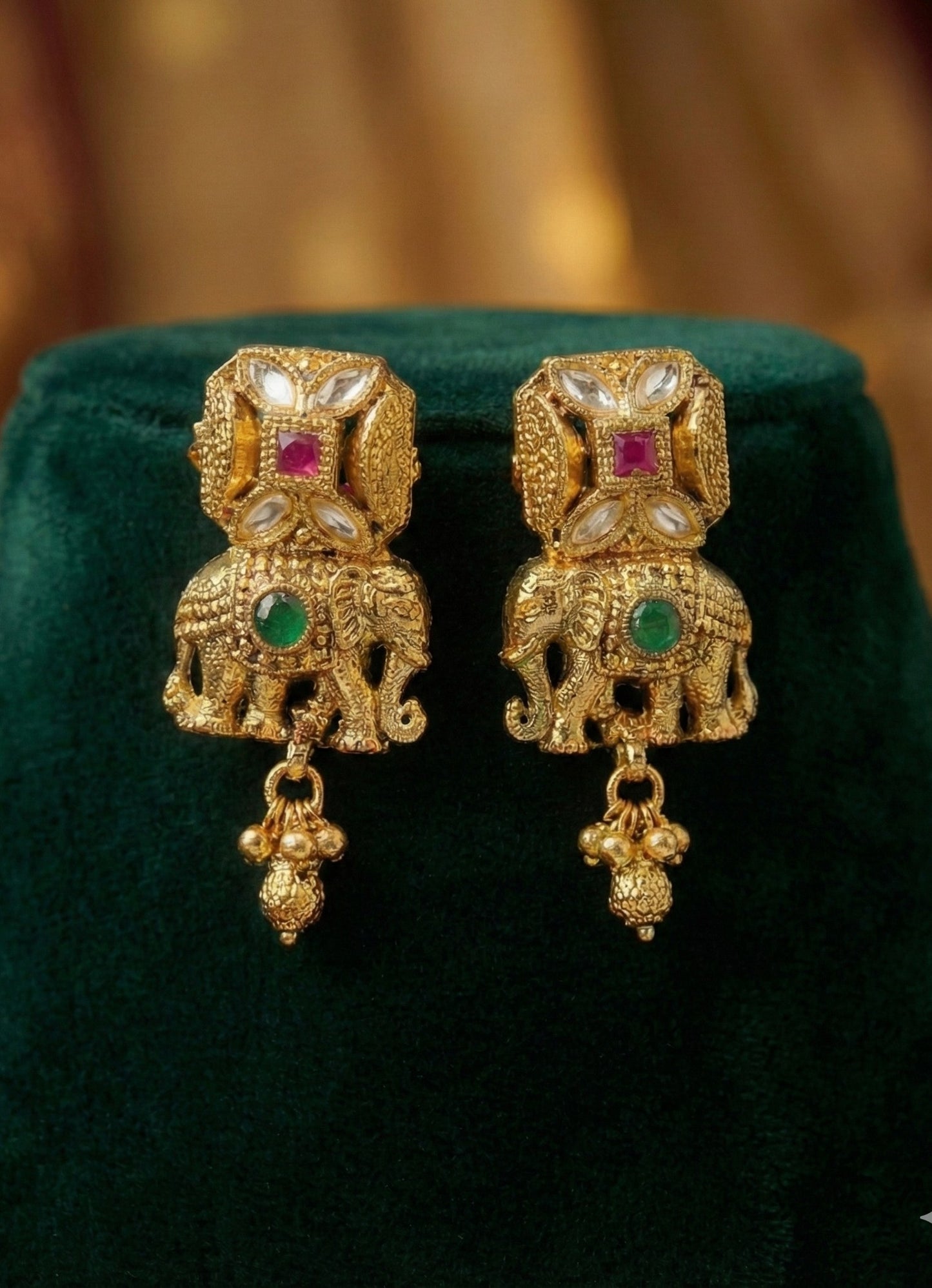Alternate styling layout profile of Diti Antique Delicate Necklace
