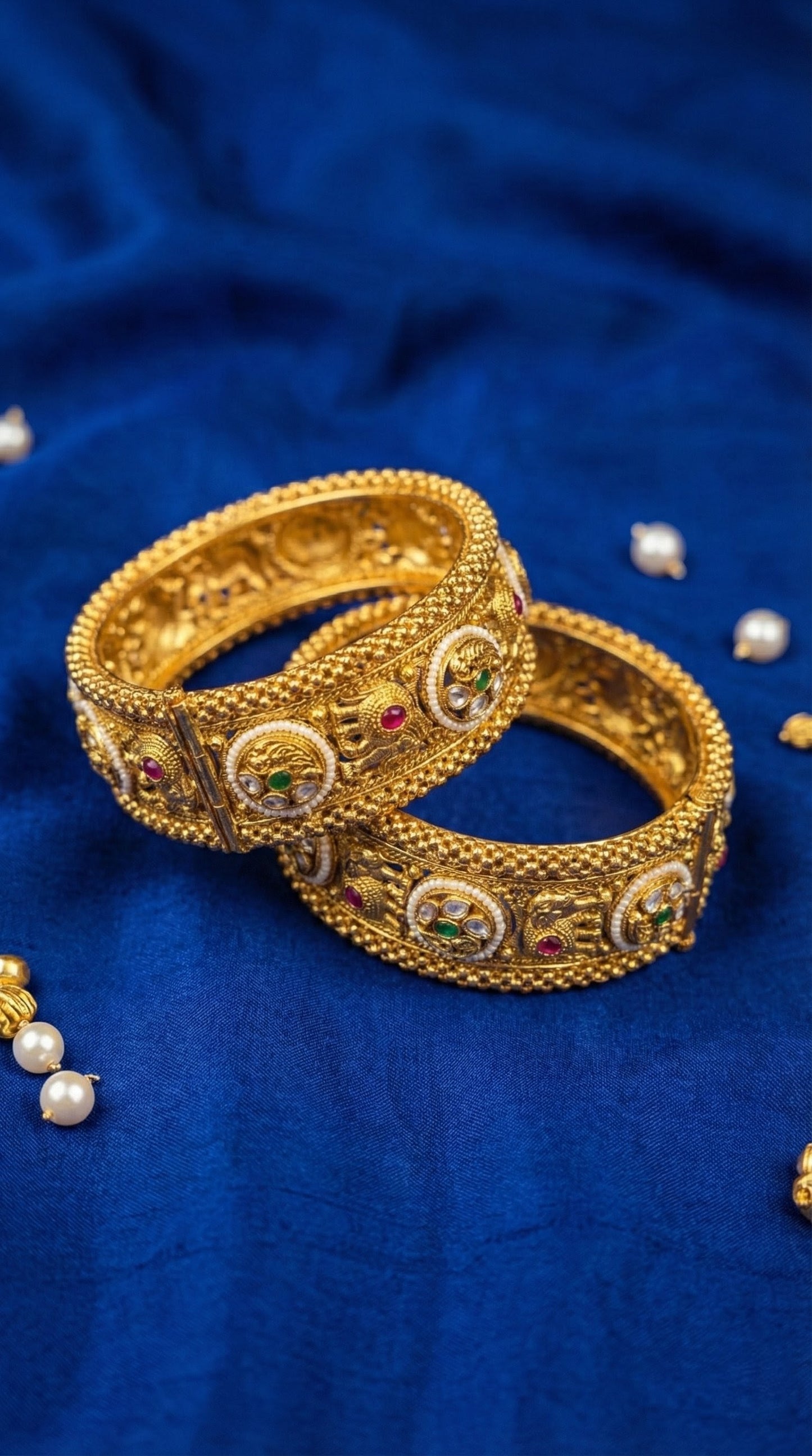 Alternate styling layout profile of Renu Rajwadi Ghugree Bangles (Openable)