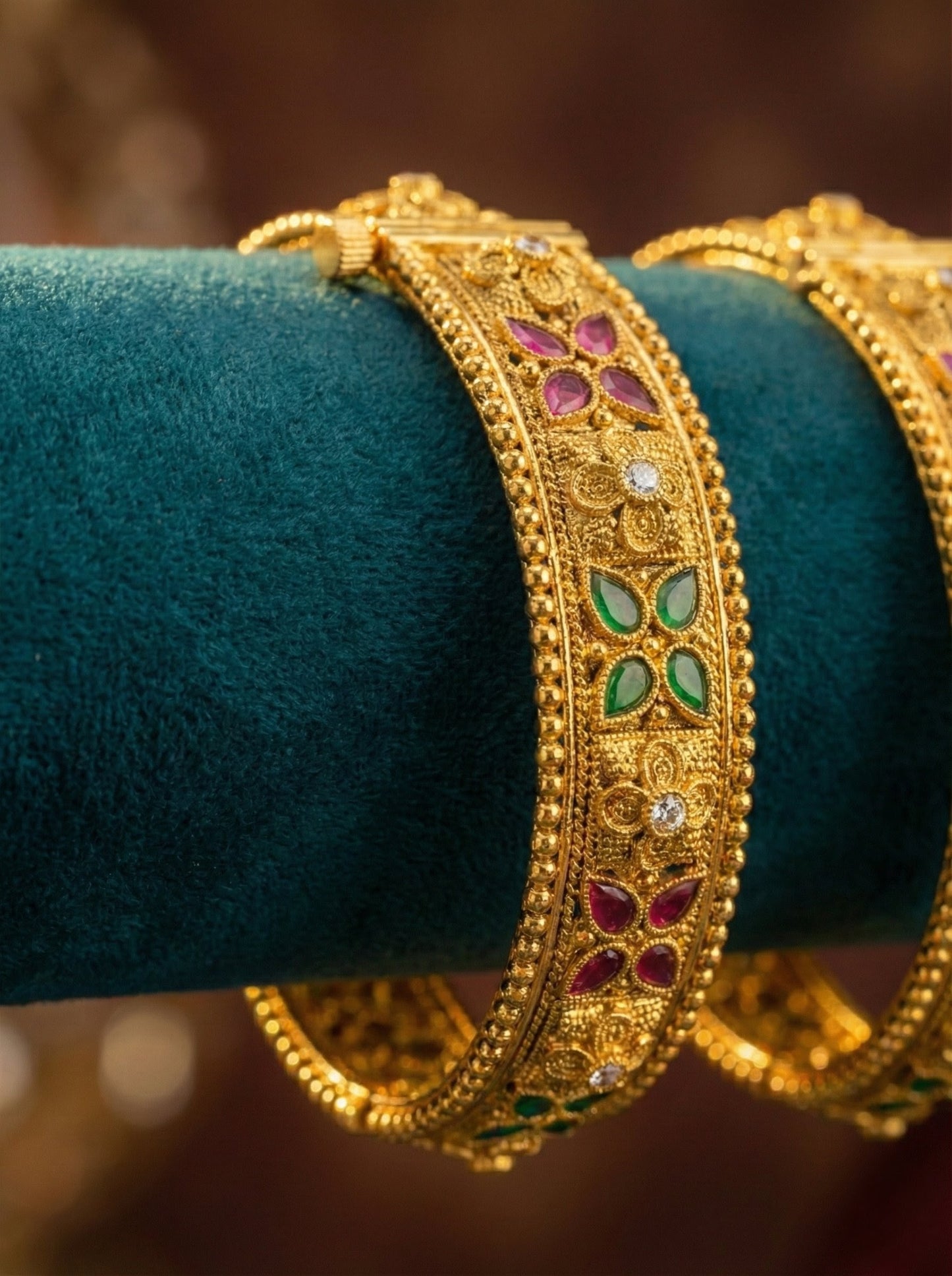 Alternate styling layout profile of Sara Gold Look Rajwadi Bangles (Openable)