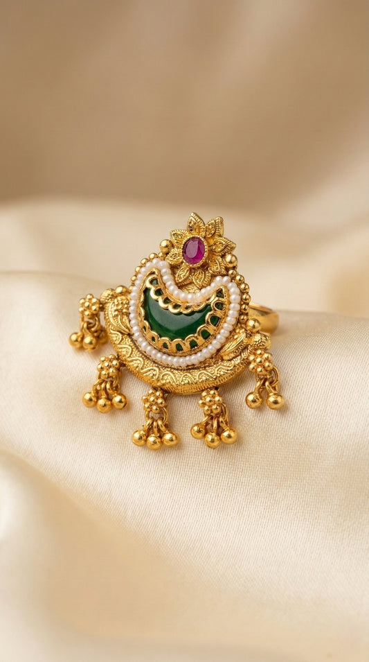 Main display view of the traditional Kriti Heritage Finger Ring