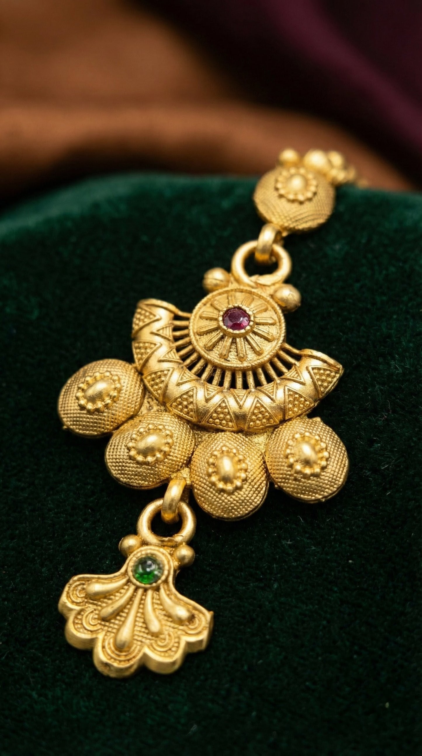 Nitya Elegant Rajwadi Maangtika