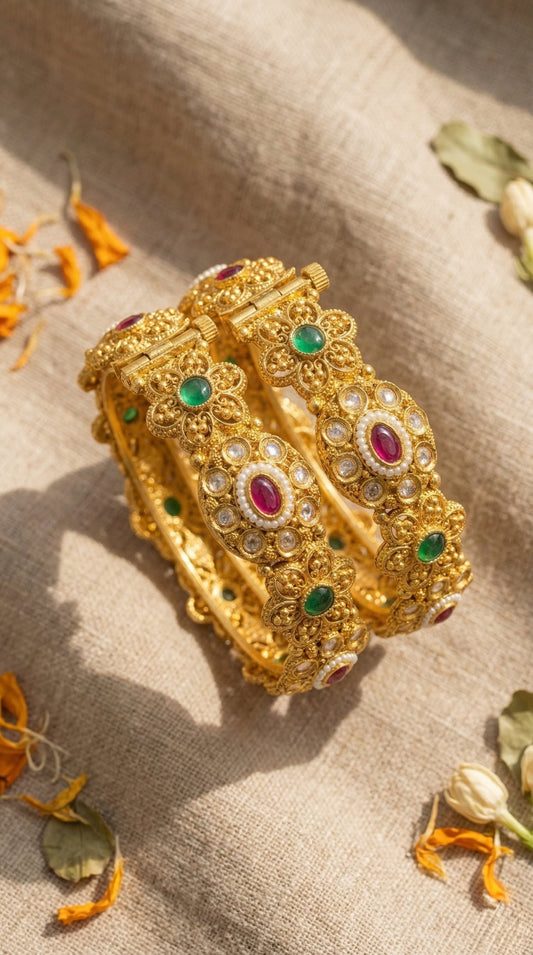 Main display view of the traditional Indri Rajwadi Bangles (Openable)