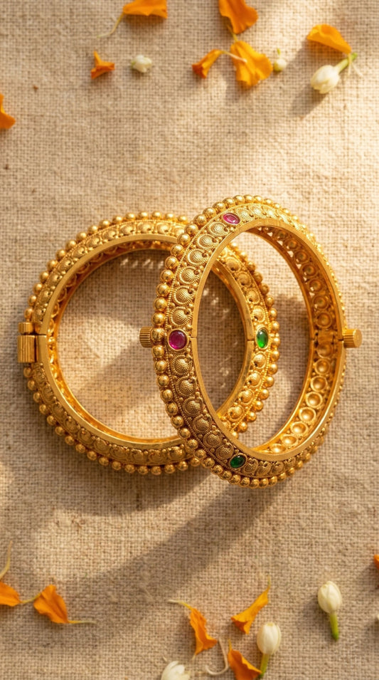 Main display view of the traditional Shailee Rajwadi Bangles (Openable)