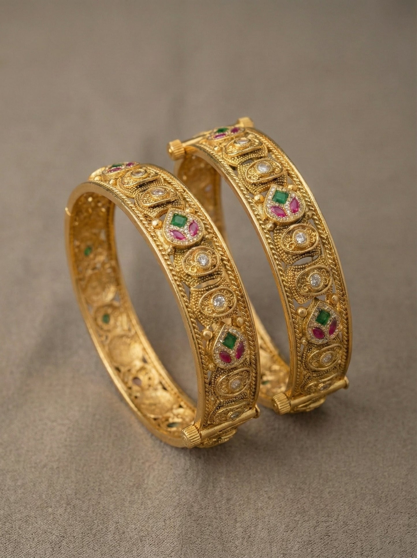 Eve Premium Swaroski Bangles (Openable)