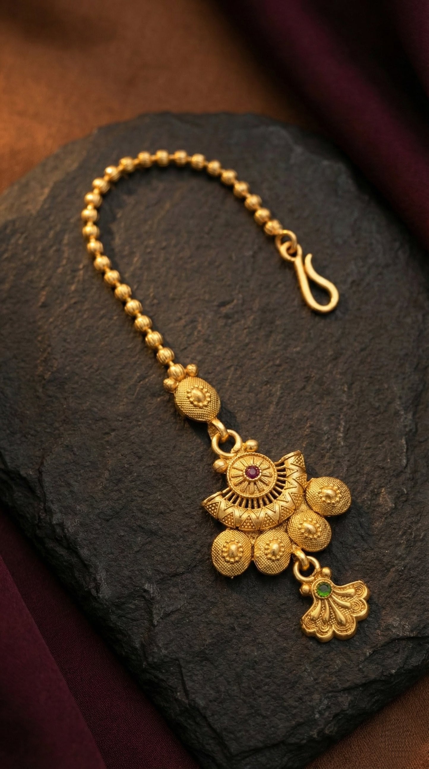 Nitya Elegant Rajwadi Maangtika