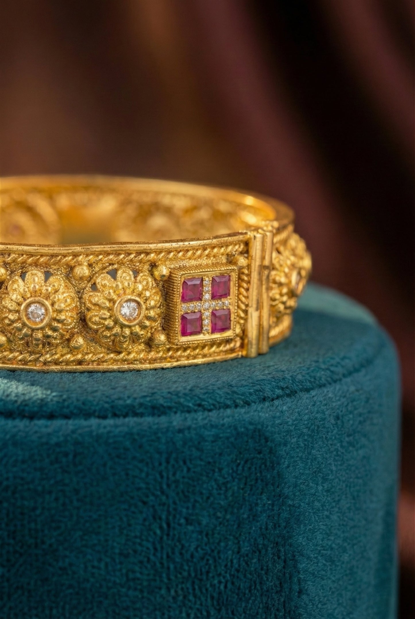 Raveena Antique Swaroski Bangles (Openable)