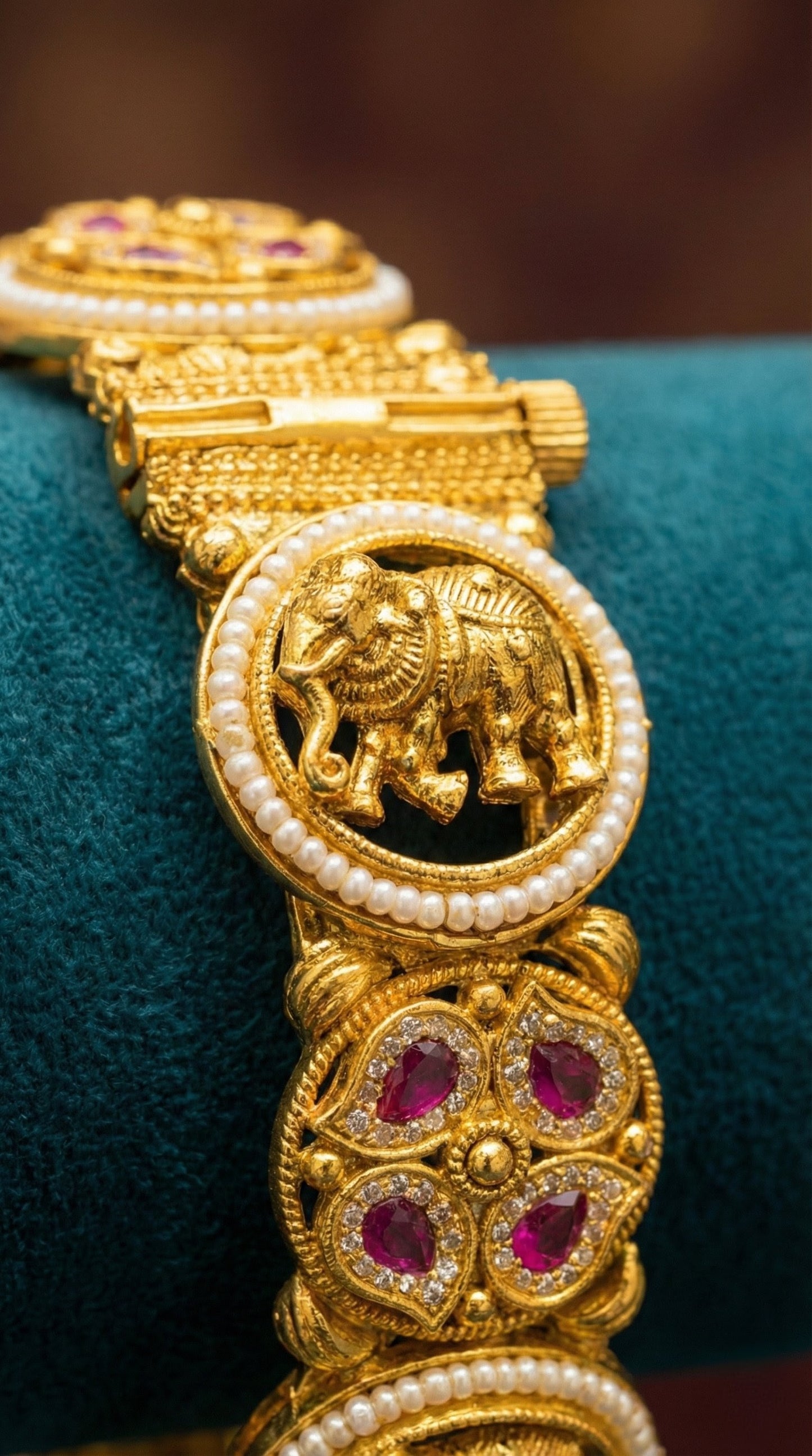 Vasu Elephant Swaroski Bangles (Openable)