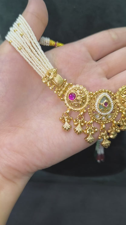 Mrunal Delicate Antique Necklace