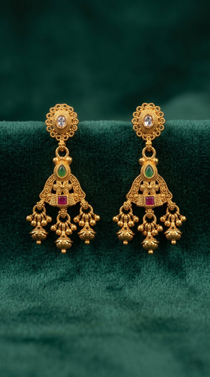 Close-up of antique gold Rajwadi long necklace set earrings